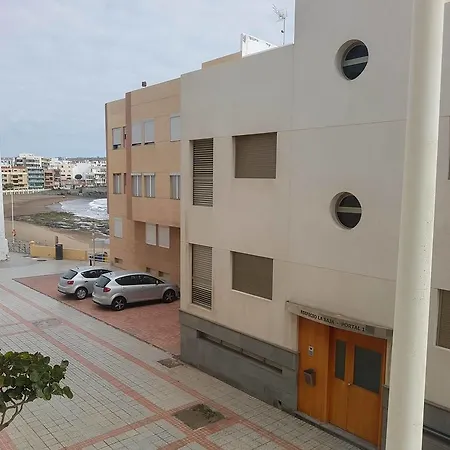 アパート Wonderful Flat Beside Salinetas Beach テルデ