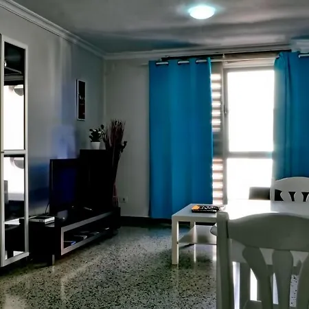 Wonderful Flat Beside Salinetas Beach テルデ